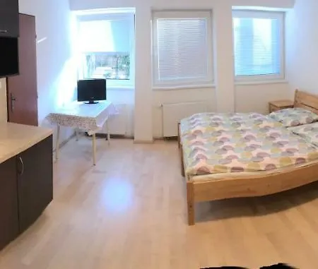 Cely Byt Plne Vybaveny , Priroda Habitación en casa particular